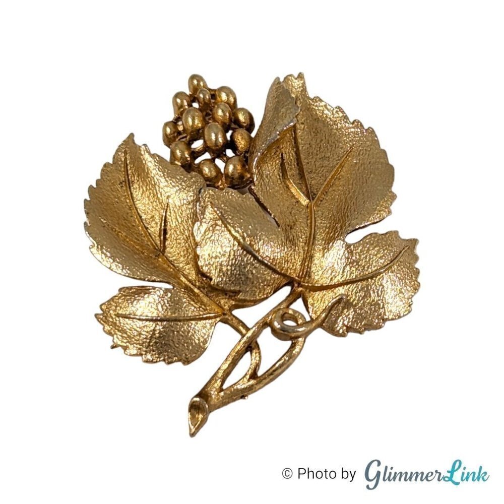 Vintage Lisner Grape Leaves Cluster Brushed Mid Century Gold Tone Brooch